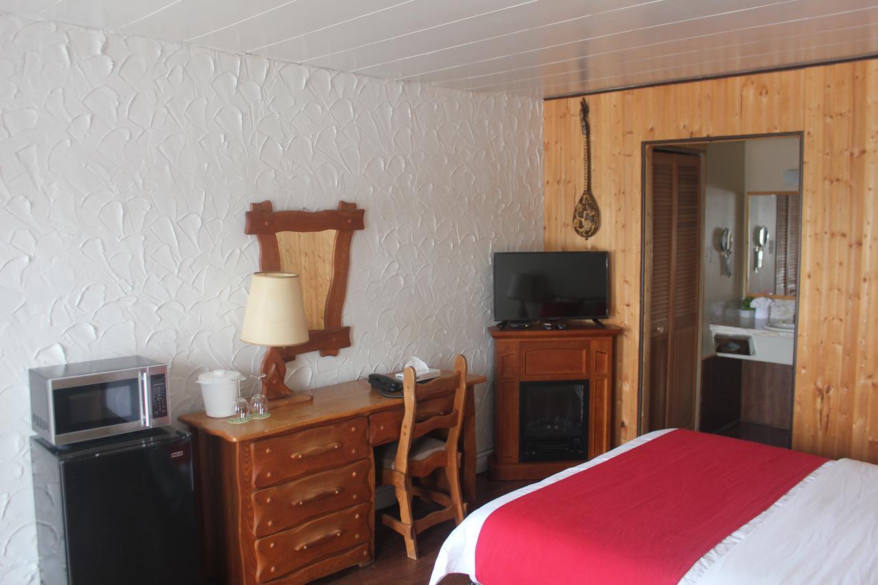 Motel Des Pays D'En Haut วาล-เดวิด ภายนอก รูปภาพ