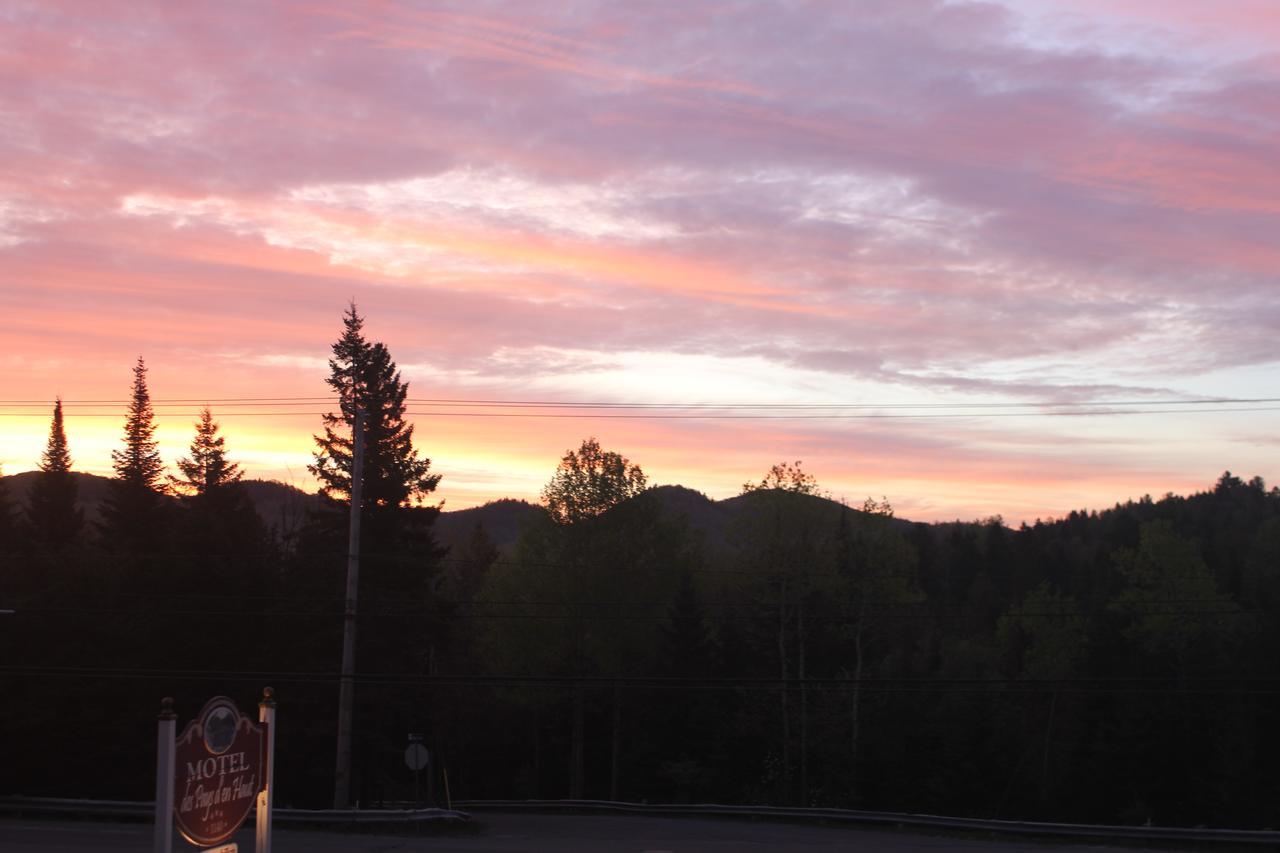 Motel Des Pays D'En Haut วาล-เดวิด ภายนอก รูปภาพ