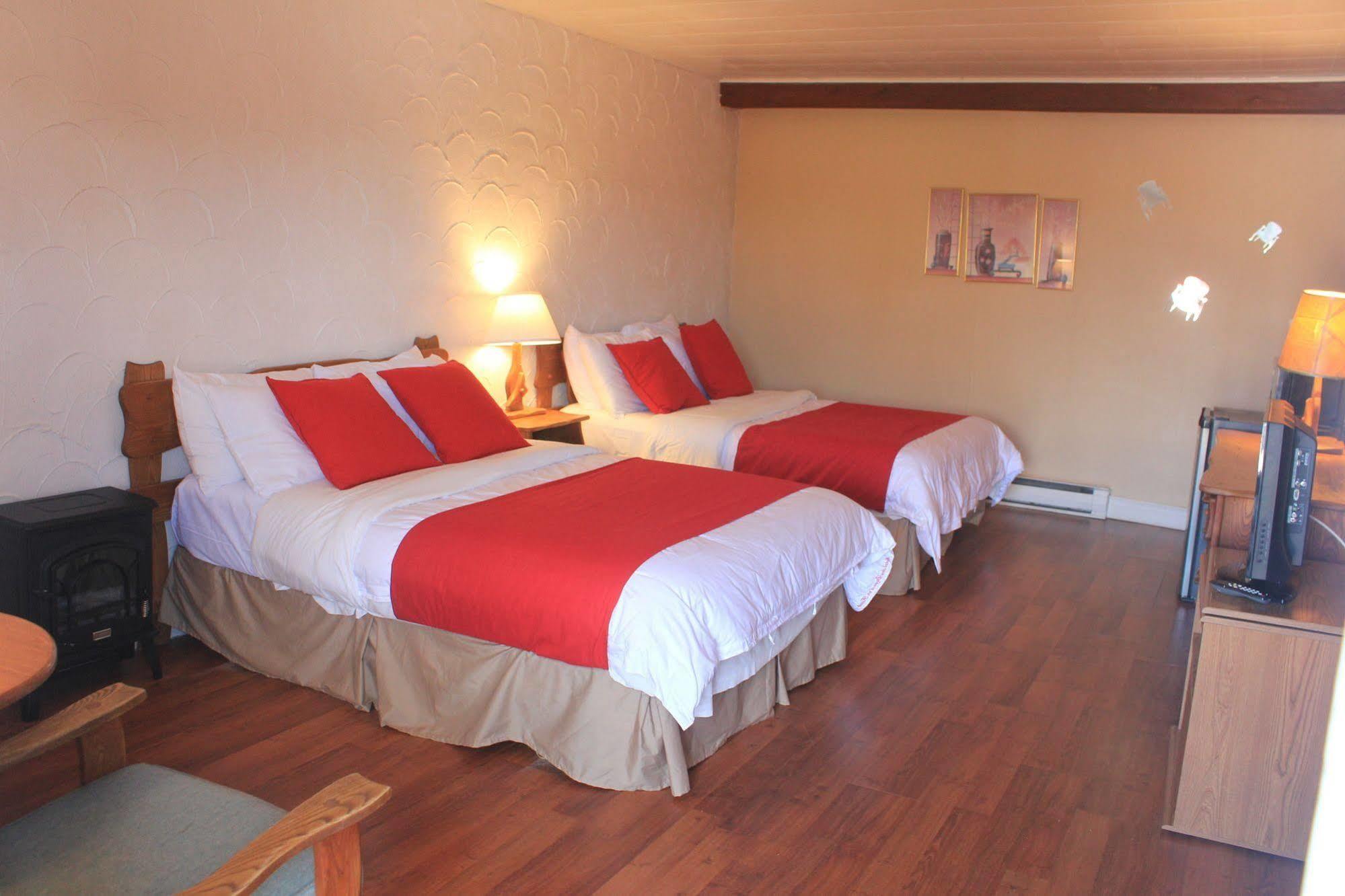 Motel Des Pays D'En Haut วาล-เดวิด ภายนอก รูปภาพ